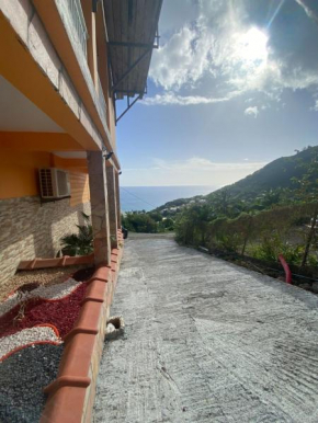 Appartement spacieux Les Anses-d'Arlet 100 m² vue mer et montagne